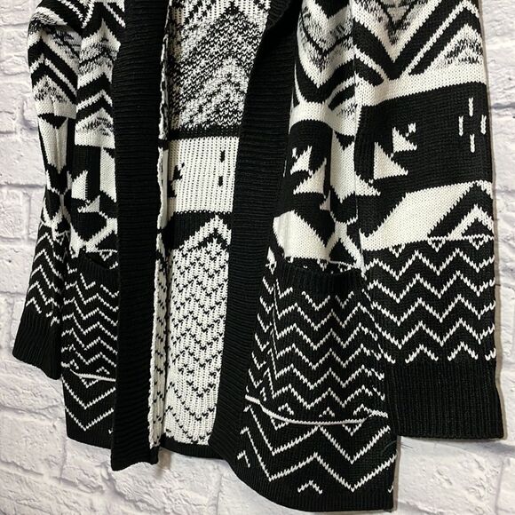 WAREHOUSE One Geometric Long Sleeve Cardigan Size Extra Small - Picture 7 of 16